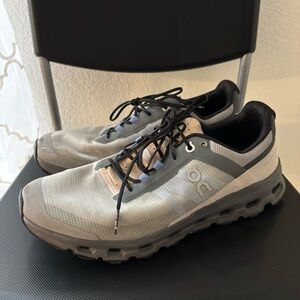 On Women’s Cloudvista Running Shoes Size 10